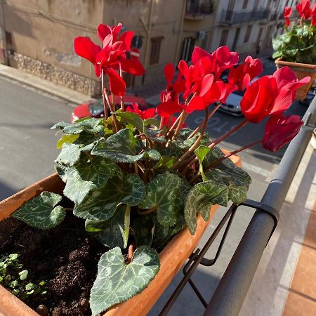 Apartment In The Center Terrasini Luaran gambar