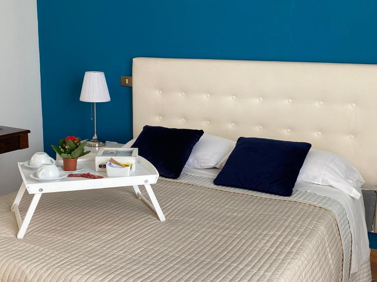 Apartment In The Center Terrasini Luaran gambar
